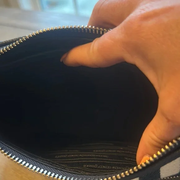 Kate Spade Black and White Striped Shoulder Bag - Picture 6 of 7